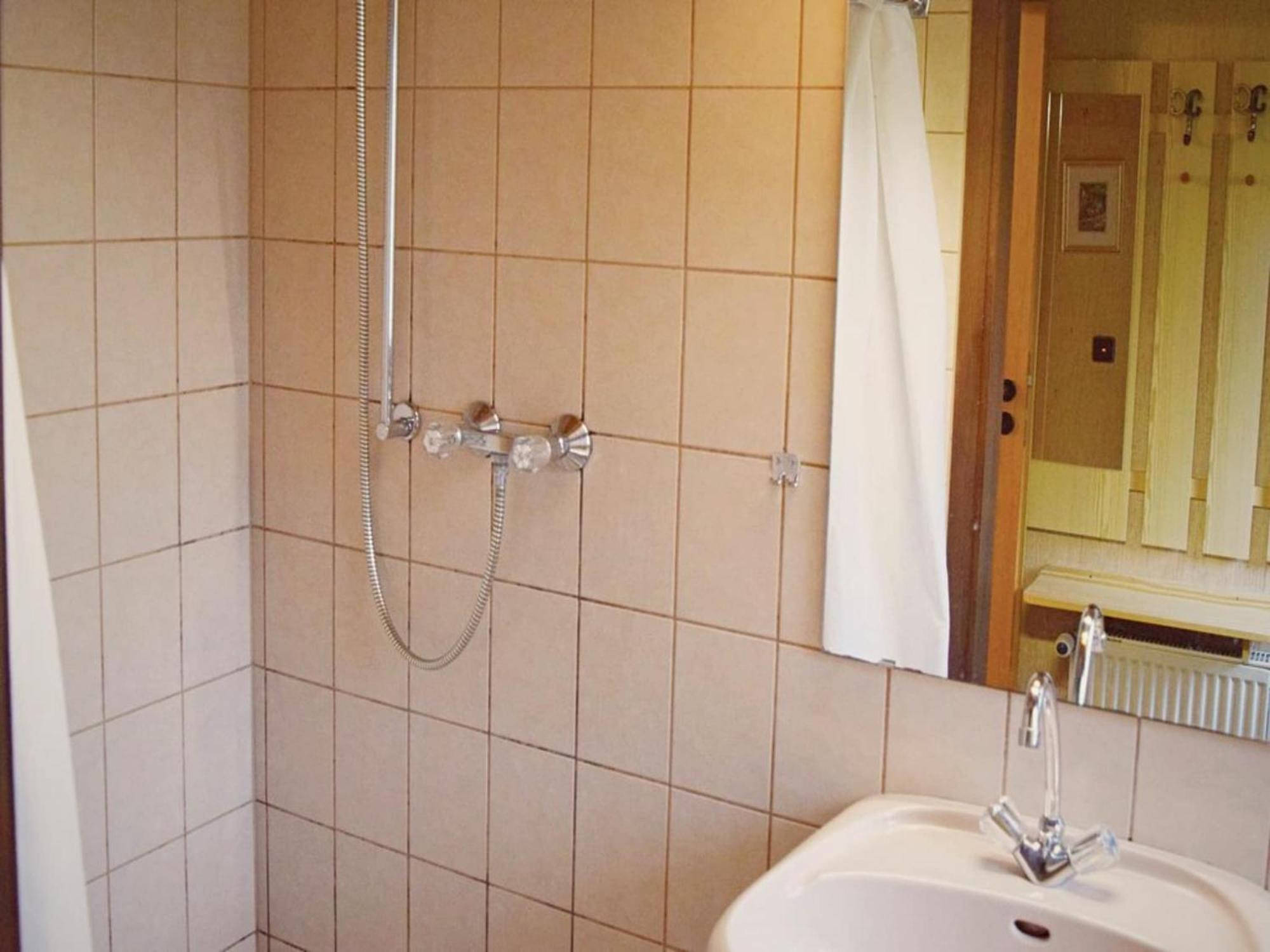 Furnished Bungalow With Peaceful Neighbourhood 메체데 외부 사진