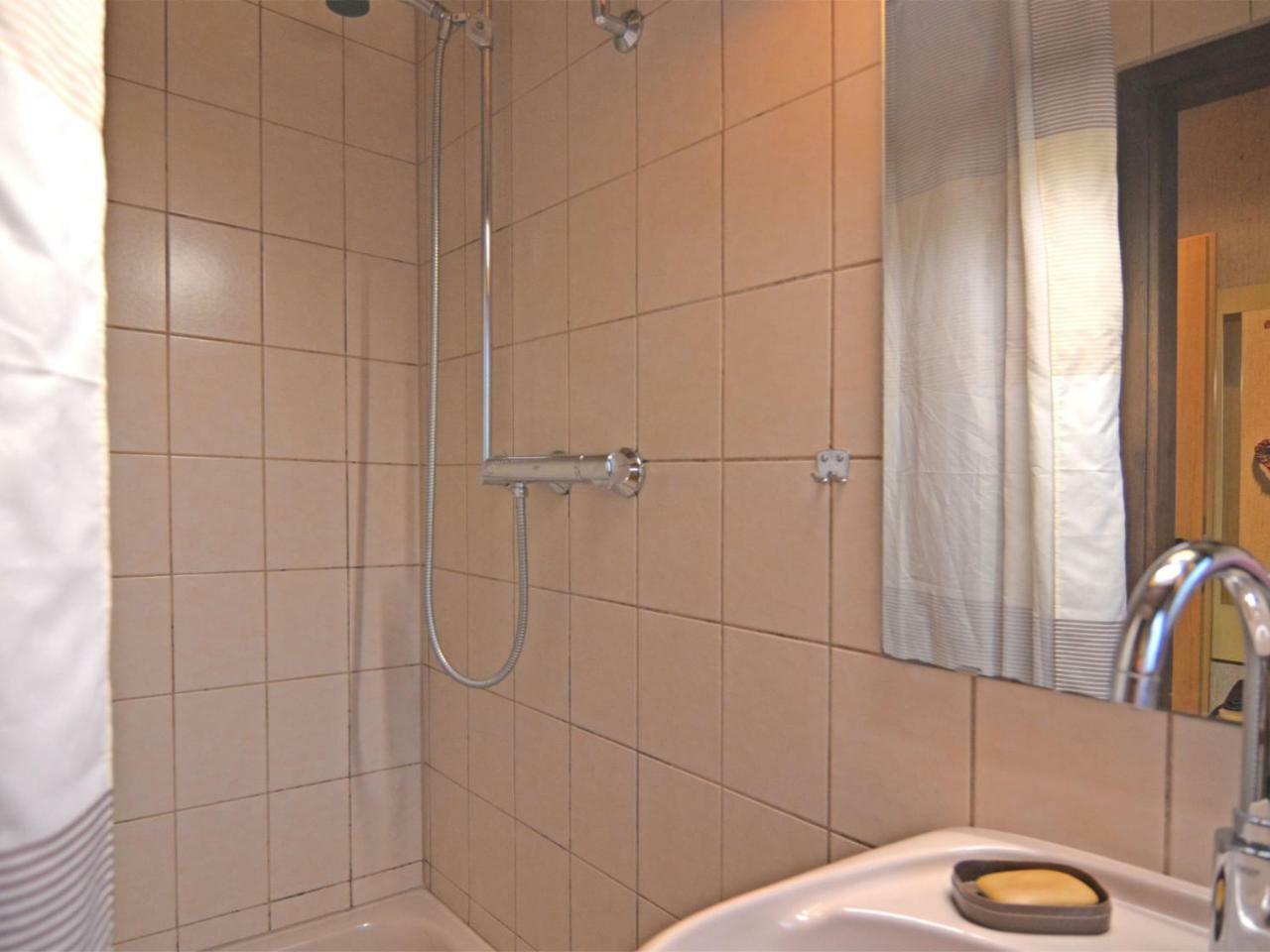 Furnished Bungalow With Peaceful Neighbourhood 메체데 외부 사진